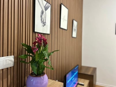Tirana Budget Retreat Hotel 