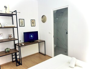 Kamar Double Standar, 1 Tempat Tidur Queen, Bebas Asap Rokok, kamar mandi pribadi | Seprai antialergi dan Wi-Fi gratis