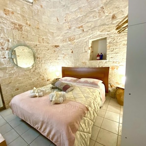 2 dormitorios, tabla de planchar con plancha, wifi y ropa de cama
