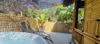 Suite Bambou "Well-being in Bali" - Le soleil des Cévennes
