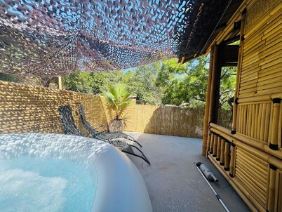 Suite Bambou "Well-being in Bali" - Le soleil des Cévennes