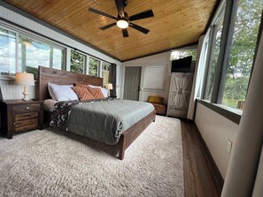 2 chambres, fer et planche à repasser, Wi-Fi gratuit, draps fournis