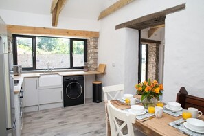 Fridge, microwave, oven, dishwasher - Rodney, Johnston - Two Bedroom Cottage, Sleeps 4 (Johnston)