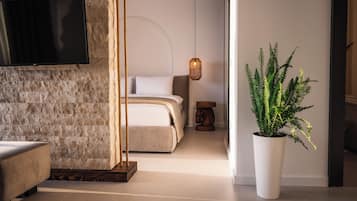 Deluxe Apartment, Sea View | Premium bedding, memory foam beds, soundproofing, free WiFi