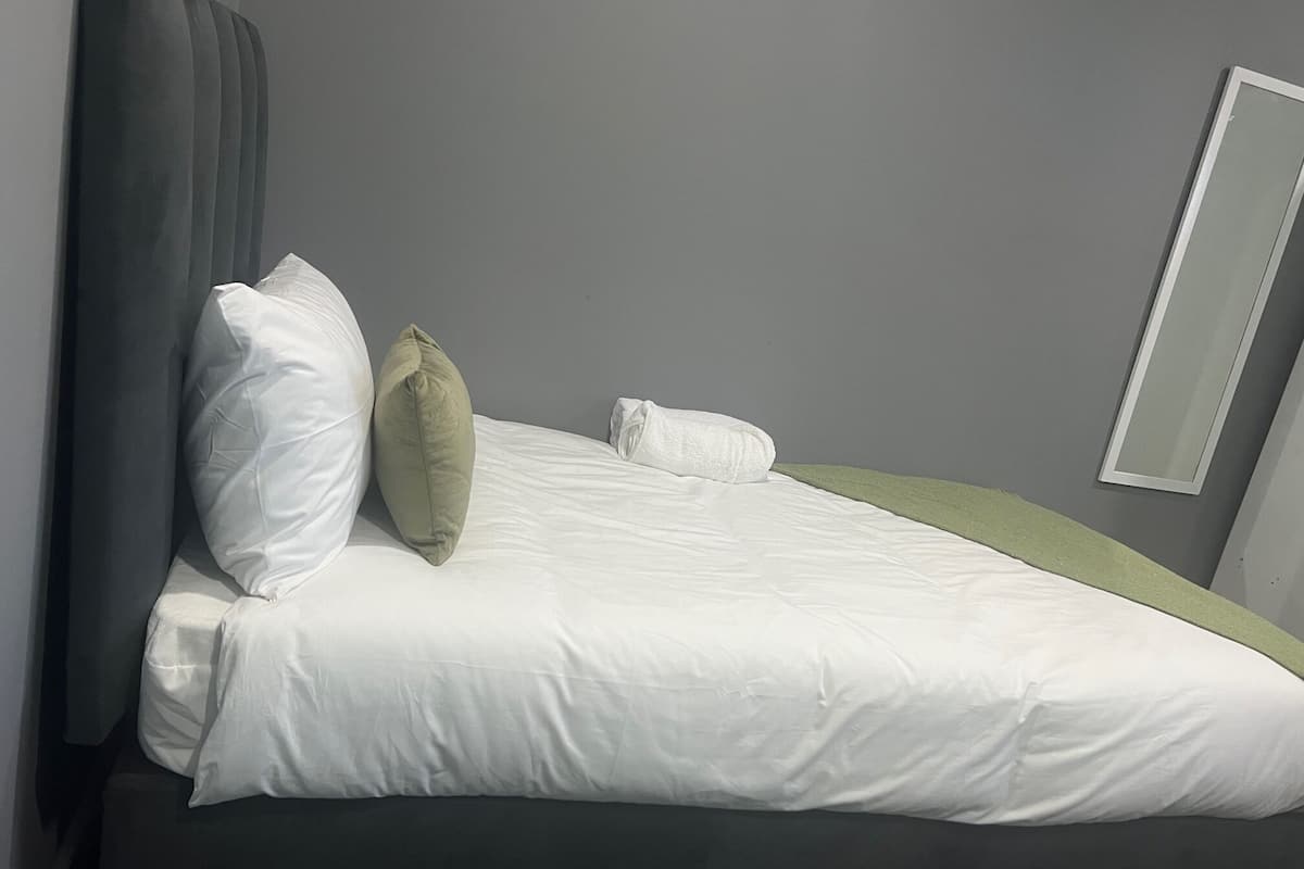 TsiTsikamma Twin Room | 1 bedroom, iron/ironing board, free WiFi, bed sheets