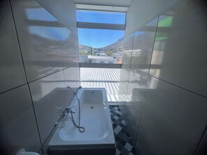 Table Mountain En-Suite | 浴室 | 淋浴設備、毛巾
