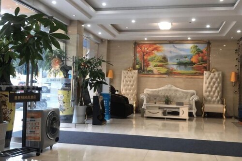 Huilindun Fashion Hotel