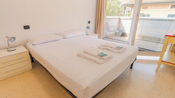 3 chambres, accès au Wi-Fi (inclus), literie fournie