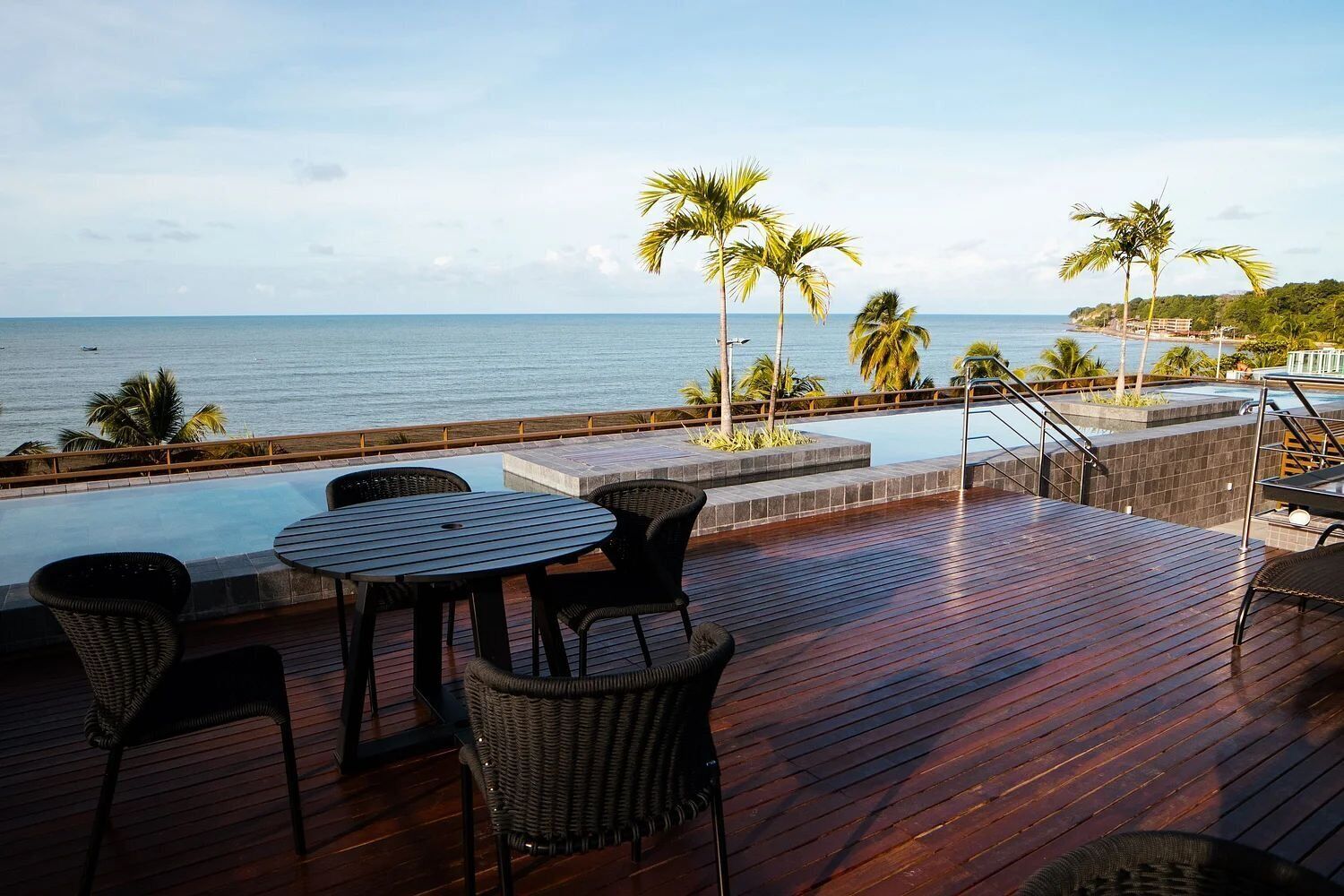 Studio | Outdoor dining