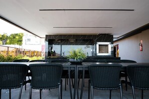 Outdoor dining - Unity (João Pessoa)
