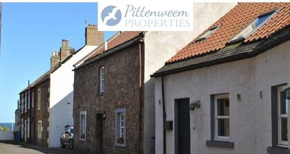 2a Rose St- cosy coastal cottage Fife