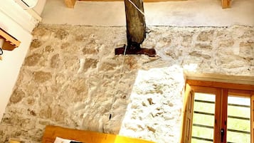 3 slaapkamers, reisbedje, gratis wifi, beddengoed