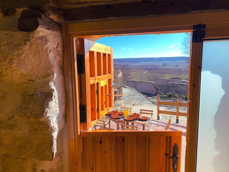 Dining. Relax&+
Tranquilidad, estrellas, campo..Sigüenza ciudad artística medieval