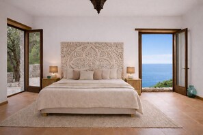 3 chambres, fer et planche à repasser, Wi-Fi, draps fournis