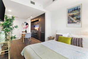 1 bedroom, WiFi, bed sheets - Beautiful studio in the heart of downtown (Montréal)