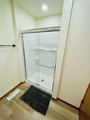 Regadera y secadora de cabello