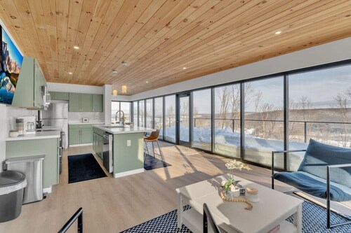 Breathtaking views, modern container design