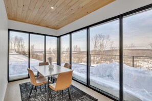 Dining - Breathtaking views, modern container design (Little Valley)