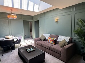 Apartment, Private Bathroom | Lounge - The Seven (Chester)
