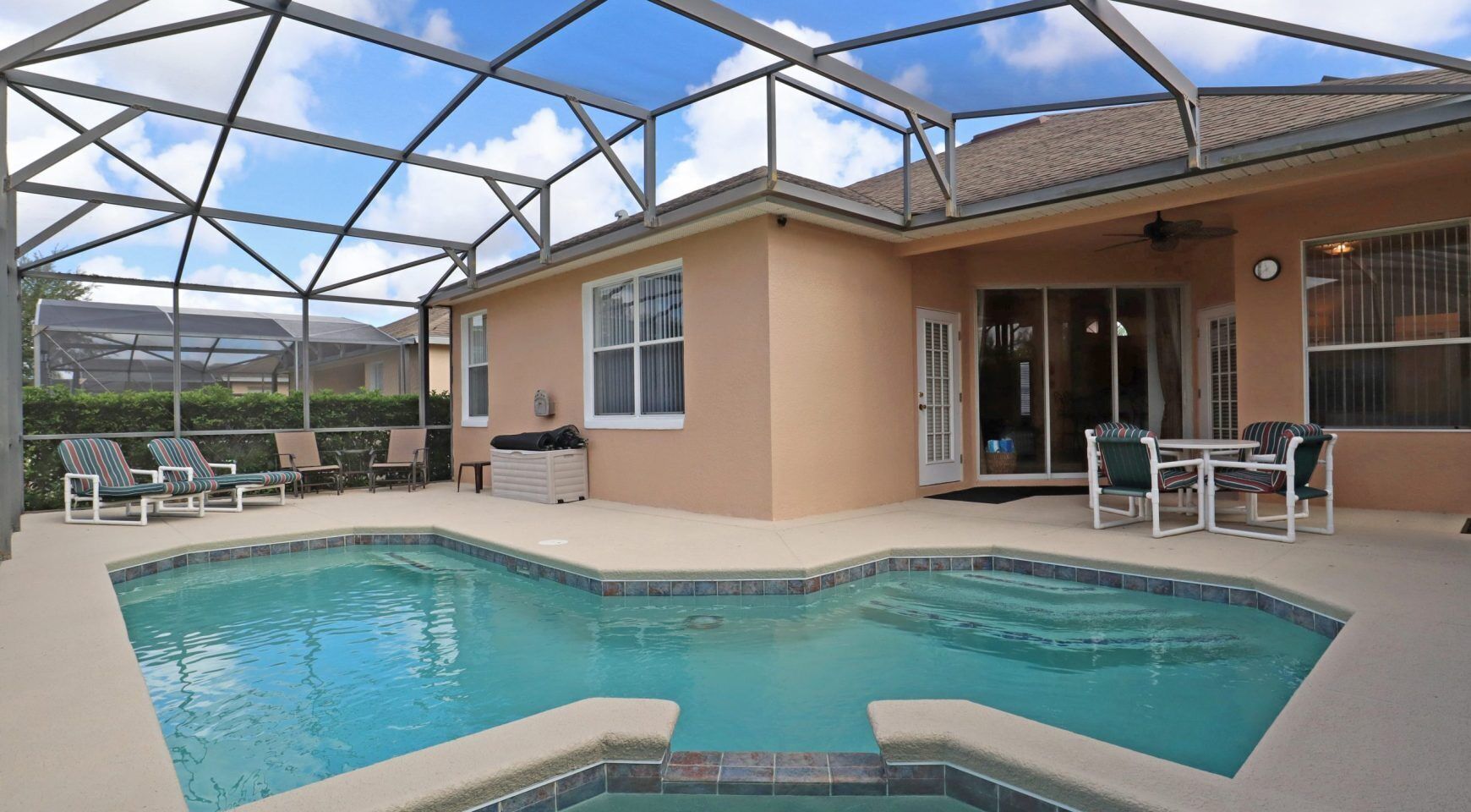 Luxury 4 Bedroom Villa near Disney World with Private Pool