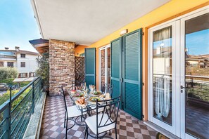 Terrace/patio - Annamaria 9 Apartment by Wonderful Italy (Sirmione)