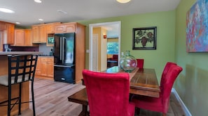 Dining - Cheerful Escape: Mountain Views, Fully Fenced, Game Room, Firepit, BBQ, & Office (Escondido)