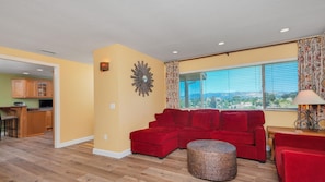 Smart TV, foosball, offices - Cheerful Escape: Mountain Views, Fully Fenced, Game Room, Firepit, BBQ, & Office (Escondido)