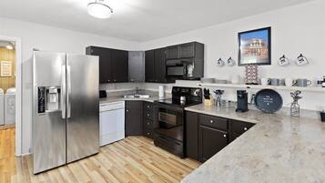 Stovetop, coffee/tea maker