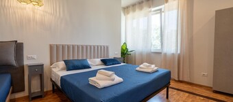 Room Wifi - Parking and Local Breakfast