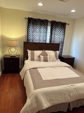 3 bedrooms, WiFi, bed sheets