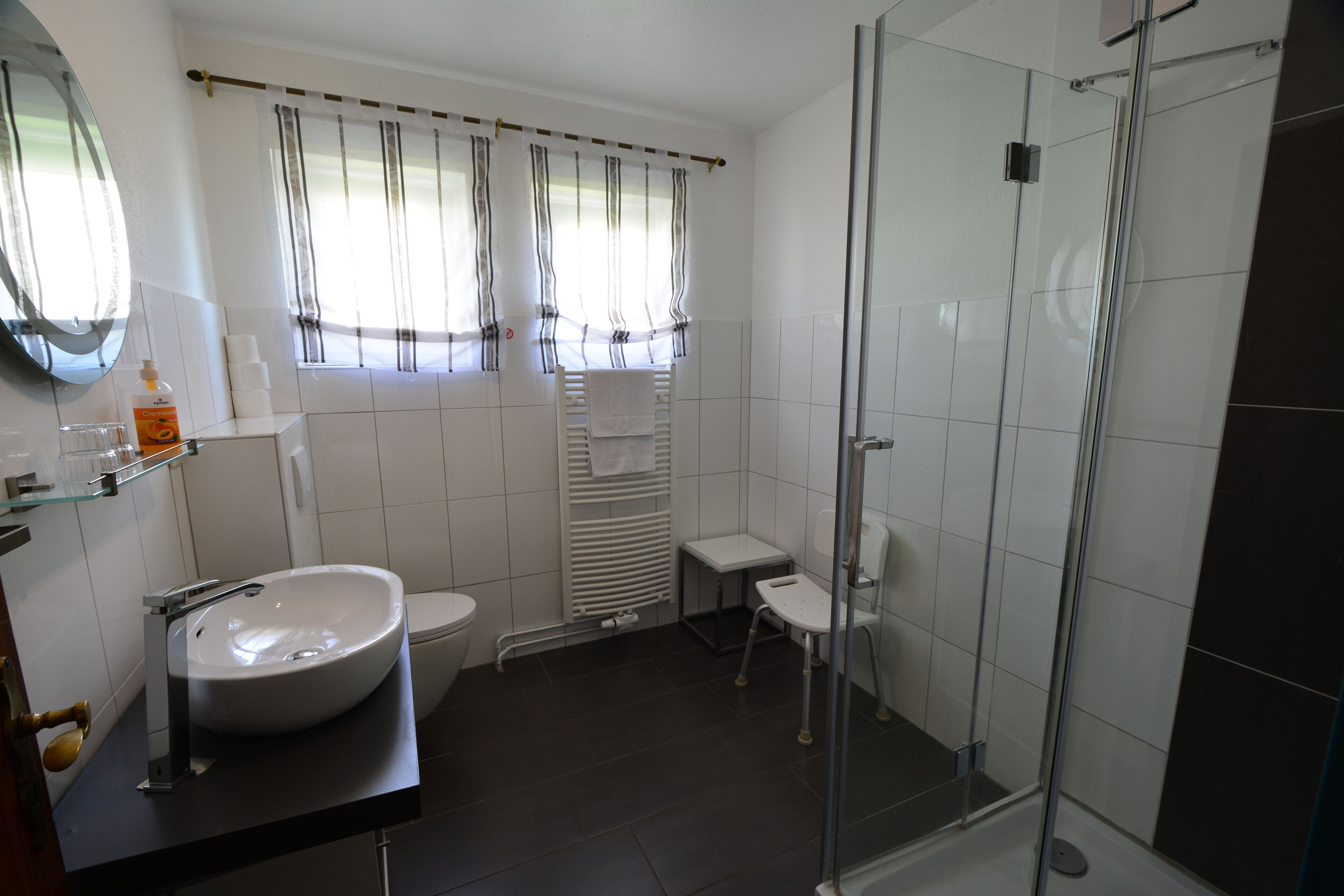Standard Double Room | Bathroom