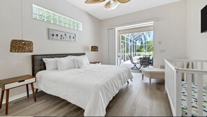 3 camere, una scrivania, ferro/asse da stiro, culla da viaggio