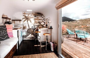 Mobile Home, Mountain View | Dining room