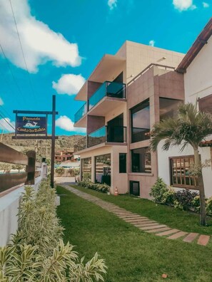 Front of property - Pousada Canto da Baleia Ltda (Arraial do Cabo)