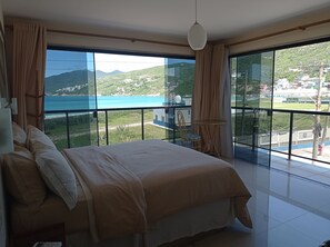 Habitación de lujo con 1 cama doble o 2 individuales, lanai | Sistema de insonorización