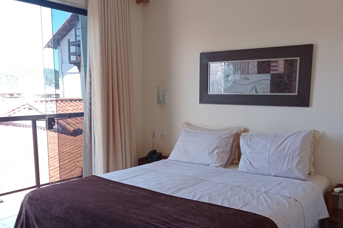 Standaard kamer, 1 twee- of 2 eenpersoonsbedden, veranda, uitzicht op de binnenplaats | Geluiddichte muren