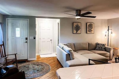 Coastal Cottage- Apalachicola- Golf Cart Rental