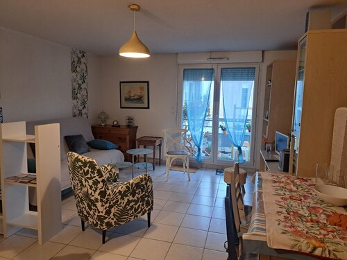 T2 in Ramonville close to the Canal du Midi and science schools