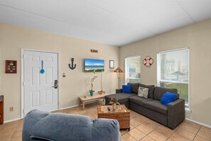 TV - Beach Access Steps Away: Your South Padre Retreat (South Padre Island)