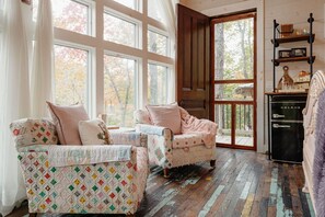 Livres, chaîne hi-fi