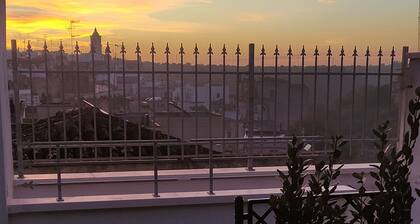 2 Bedroom Private vacation home in Laterza