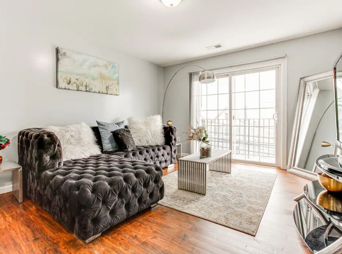 Apt w/ Patio in Newark/EWR Near NYC