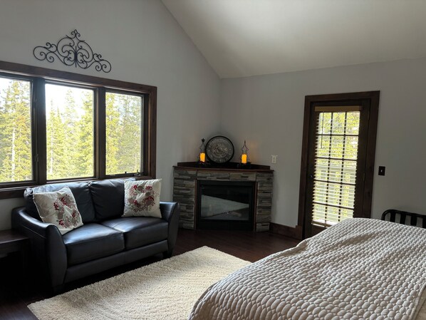 4 camere, Wi-Fi gratuito, lenzuola