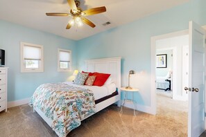 4 室のベッドルーム、アイロン / アイロン台、インターネット、ベッドシーツ