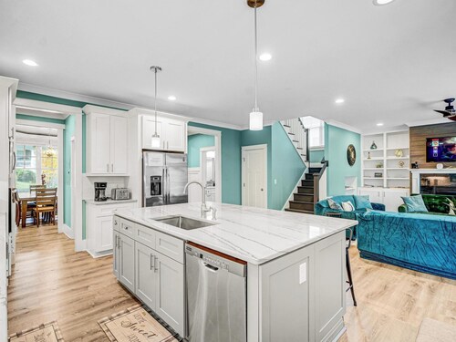 Exquisite Downtown Retreat2 Min to DPAC 5 Min Duke

