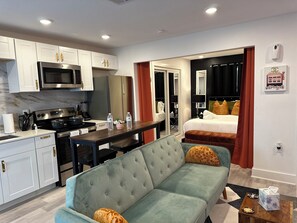 Interior - Fun & Cozy Apt.1 min from Lwr Greenville/FREE Parking (Dallas)