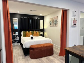 1 habitación, tabla de planchar con plancha, wifi y ropa de cama 