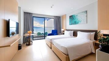 Deluxe Twin Room, Balcony, Sea View | Minibar, soundproofing, free WiFi