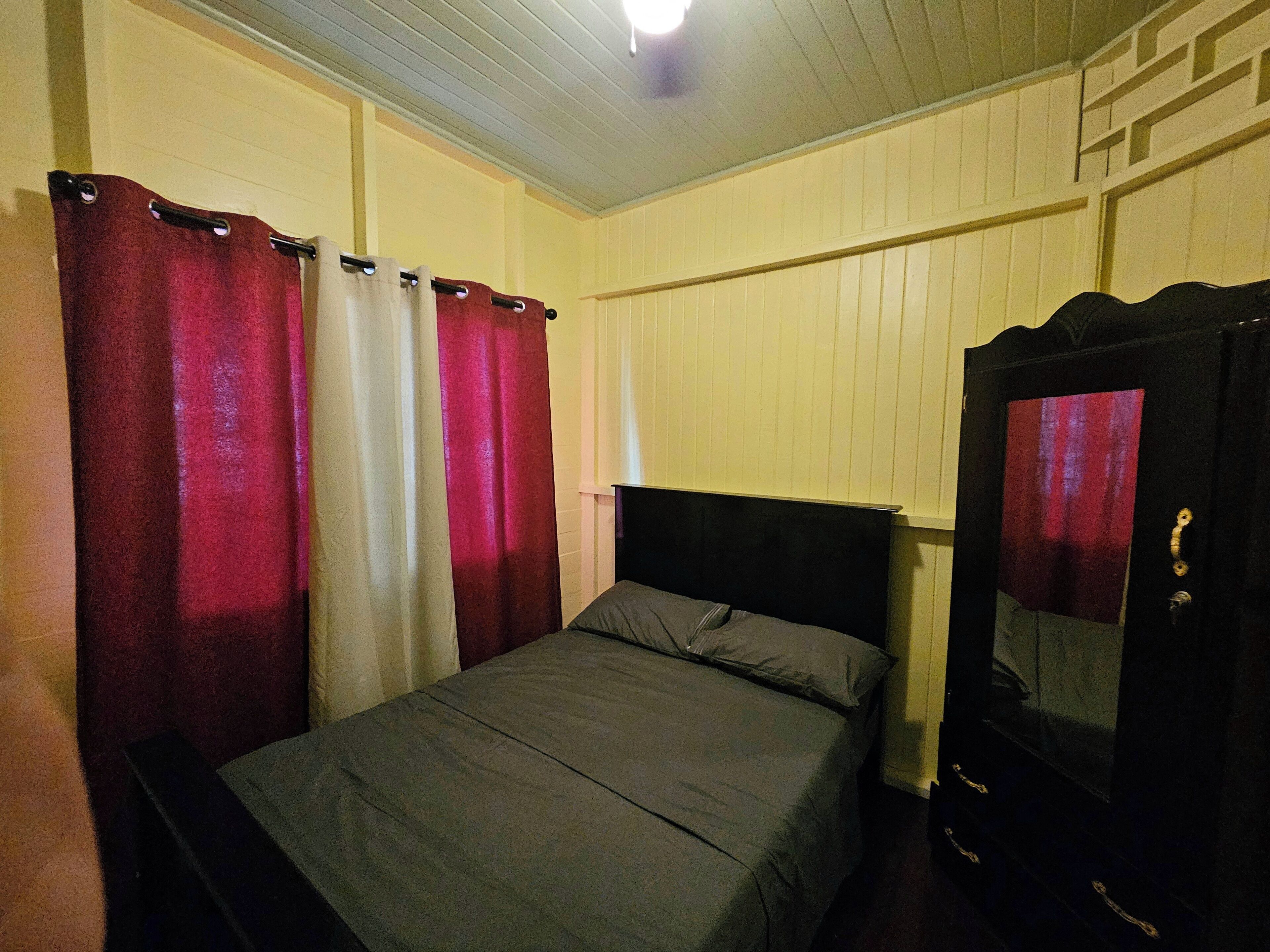 3 camere, ferro/asse da stiro, Wi-Fi gratuito, lenzuola