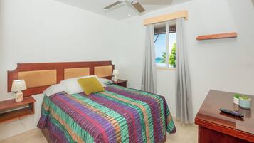 2 habitaciones, tabla de planchar con plancha, wifi y ropa de cama
